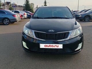 2014 Kia Rio 5-speed III, чёрный, 795000 рублей, вид 3