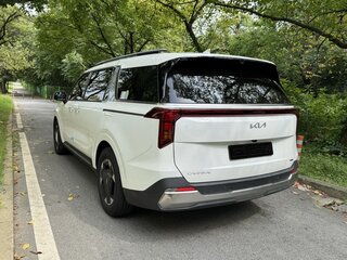2025 Kia Carnival IV Рестайлинг, белый, 4750000 рублей, вид 4