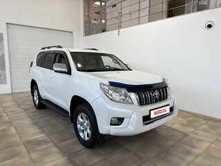2010 Toyota Land Cruiser Prado 150 Series, белый, 2900000 рублей, вид 3