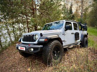 2020 Jeep Gladiator II (JT), белый, 6000000 рублей, вид 1