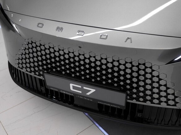 2026 Omoda C7, серебристый, 3099000 рублей - вид 6