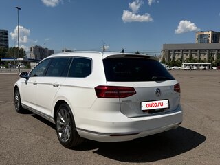 2017 Volkswagen Passat B8, белый, 1680000 рублей, вид 3