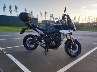 2019 Yamaha MT-09 Tracer (FJ-09), чёрный, 980000 рублей, вид 4