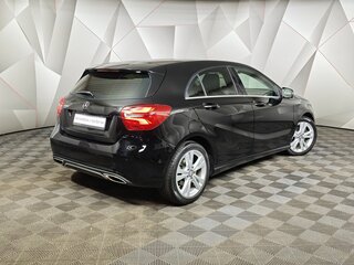 2017 Mercedes-Benz A-Класс 180 III (W176) Рестайлинг, чёрный, 1579000 рублей, вид 2