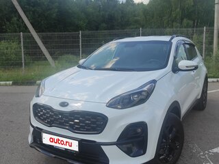 2021 Kia Sportage IV Рестайлинг, белый, 2890000 рублей, вид 4