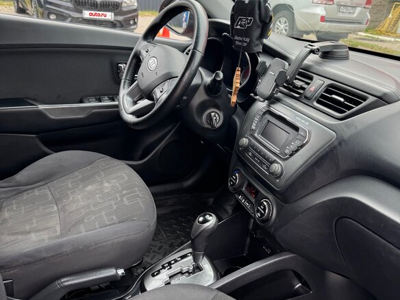 2012 Kia Rio 4-speed III, красный - вид 5