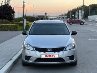 2011 Kia Ceed I Рестайлинг, серебристый, 770000 рублей, вид 3