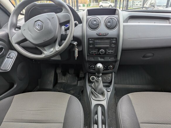 2016 Renault Duster I Рестайлинг, белый, 1250000 рублей - вид 10
