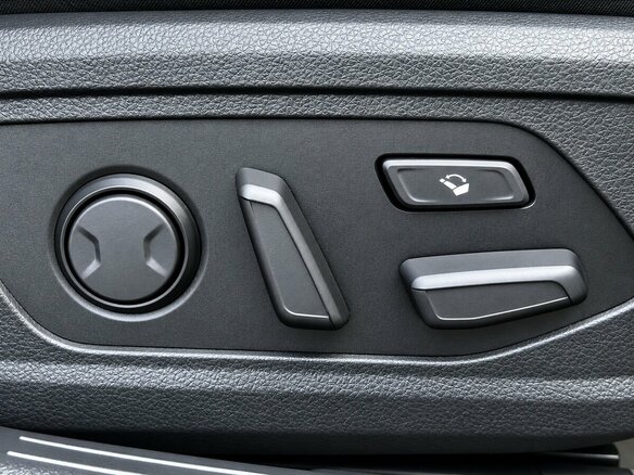 2021 Kia K5 III, серый, 3100000 рублей - вид 11