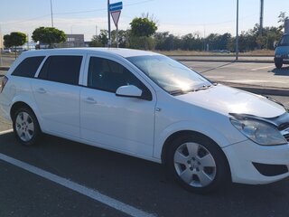 2008 Opel Astra H Рестайлинг, белый, 450000 рублей, вид 3