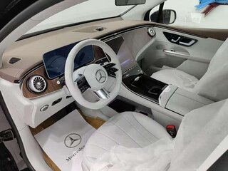 2024 Mercedes-Benz EQE SUV 500, чёрный, 7606600 рублей, вид 3