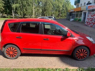 2011 Nissan Note I Рестайлинг, красный, 620000 рублей, вид 1