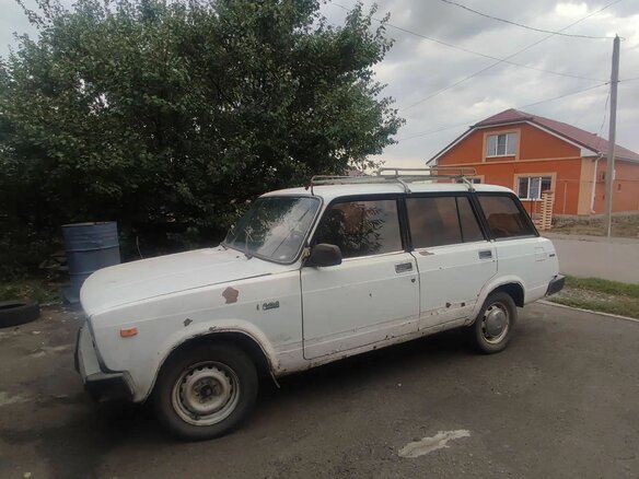 2002 Lada (ВАЗ) 2104 5-speed, белый, 105000 рублей