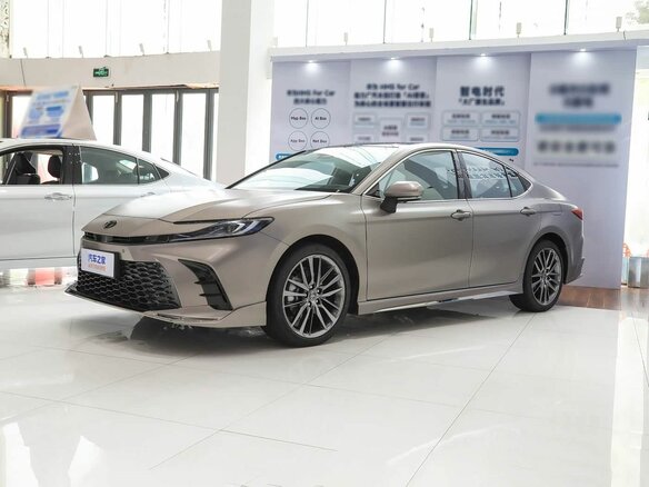 2026 Toyota Camry IX (XV80) China Market Рестайлинг, бежевый, 4399000 рублей