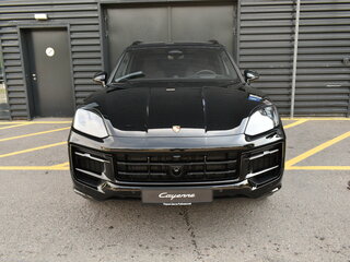 2026 Porsche Cayenne GTS III Рестайлинг, чёрный, 25490000 рублей, вид 2