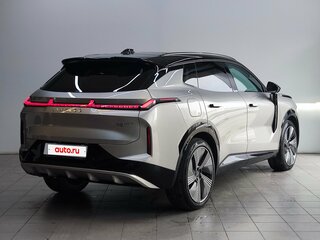 2023 Lynk & Co 08 39.6 kWh I, серый, 5600000 рублей, вид 5