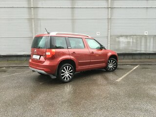 2017 Skoda Yeti I Рестайлинг, красный, 1489000 рублей, вид 5