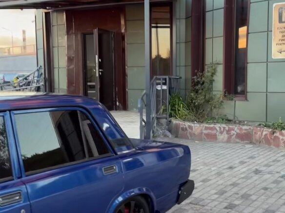 2011 Lada (ВАЗ) 2107, синий, 280000 рублей - вид 4