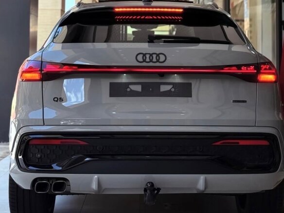 2025 Audi Q5 40 TDI III (GU), серебристый - вид 1