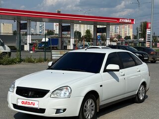 2015 Lada (ВАЗ) Priora I Рестайлинг, белый, 590000 рублей, вид 1