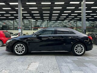 2020 Mercedes-Benz A-Класс 180 Long IV (W177), чёрный, 1690002 рублей, вид 5