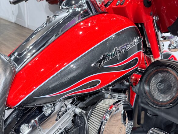 2011 Harley-Davidson CVO Limited, красный, 1599000 рублей - вид 38