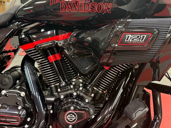 2024 Harley-Davidson CVO Road Glide ST, чёрный, 4700000 рублей - вид 4
