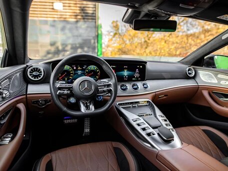2022 Mercedes-Benz AMG GT 4-Door Coupe 43 I, чёрный, 9900000 рублей, вид 5