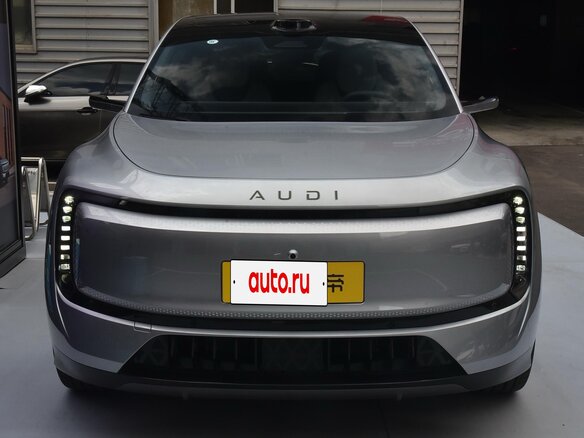 2026 Audi E7X, серебристый, 9000077 рублей - вид 7