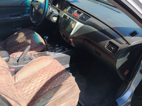 2006 Mitsubishi Lancer IX Рестайлинг, серебристый, 270000 рублей - вид 5