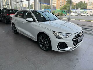 2025 Audi A3 Sportback 35 TFSI IV (8Y) Рестайлинг, белый, 4400000 рублей, вид 3