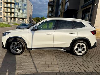2023 BMW X1 18i sDrive III (U11/U12), белый, 3050000 рублей, вид 4