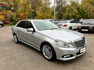 2009 Mercedes-Benz E-Класс 250 5G-Tronic IV (W212, S212, C207), серебристый, 1100000 рублей, вид 3