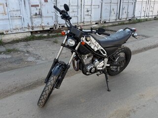 Yamaha XG250 Tricker