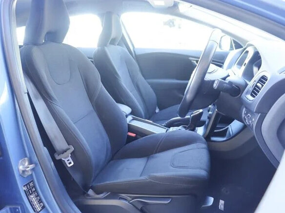 2019 Volvo V40 II Рестайлинг, голубой, 1162000 рублей - вид 6