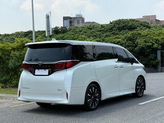 2024 Toyota Alphard IV, белый, 20770700 рублей, вид 4