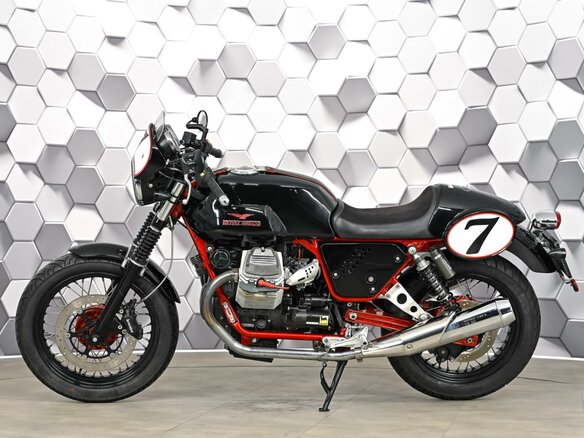 2012 Moto Guzzi V 7, чёрный - вид 3