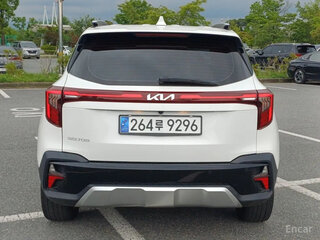 2022 Kia Seltos I Рестайлинг, белый, 1975028 рублей, вид 5