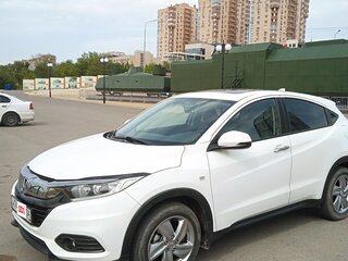 2020 Honda Vezel I Рестайлинг, белый, 1830000 рублей, вид 1