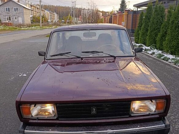 2008 Lada (ВАЗ) 2105, красный, 450000 рублей - вид 4