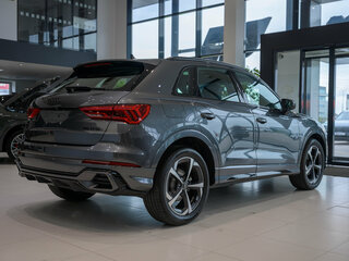 2026 Audi Q3 35 TFSI II (F3), серый, 4379000 рублей, вид 5