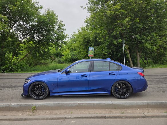 2019 BMW 3 серии 320d xDrive VII (G2x), синий, 3500000 рублей - вид 3