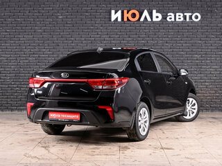 2017 Kia Rio IV, чёрный, 1250000 рублей, вид 4