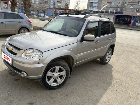 2014 Chevrolet Niva I Рестайлинг, серый, 610000 рублей