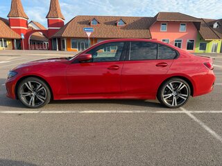 2021 BMW 3 серии 330i xDrive VII (G2x), красный, 2600000 рублей, вид 5