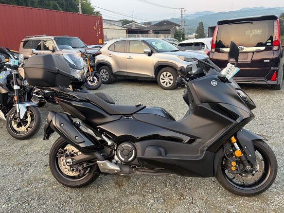 2023 Yamaha TMAX, чёрный, 1295000 рублей - вид 12