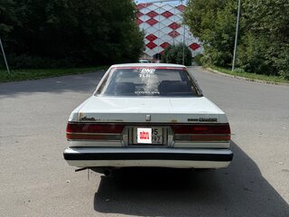 1986 Toyota Chaser III (X70), белый, 350000 рублей, вид 2