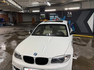 2009 BMW 1 серии 130i I (E81/E82/E87/E88) Рестайлинг, белый, 1500000 рублей, вид 2