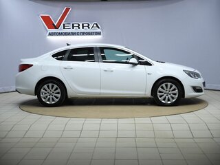2015 Opel Astra J Рестайлинг, белый, 760000 рублей, вид 4