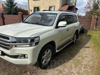 2016 Toyota Land Cruiser 200 Series Рестайлинг 2, белый, 4444444 рублей, вид 2